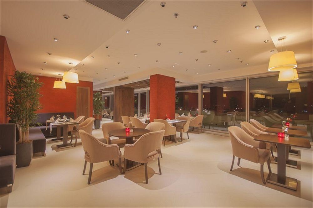 摩尔基酒店 埃迪尔内 外观 照片 The restaurant