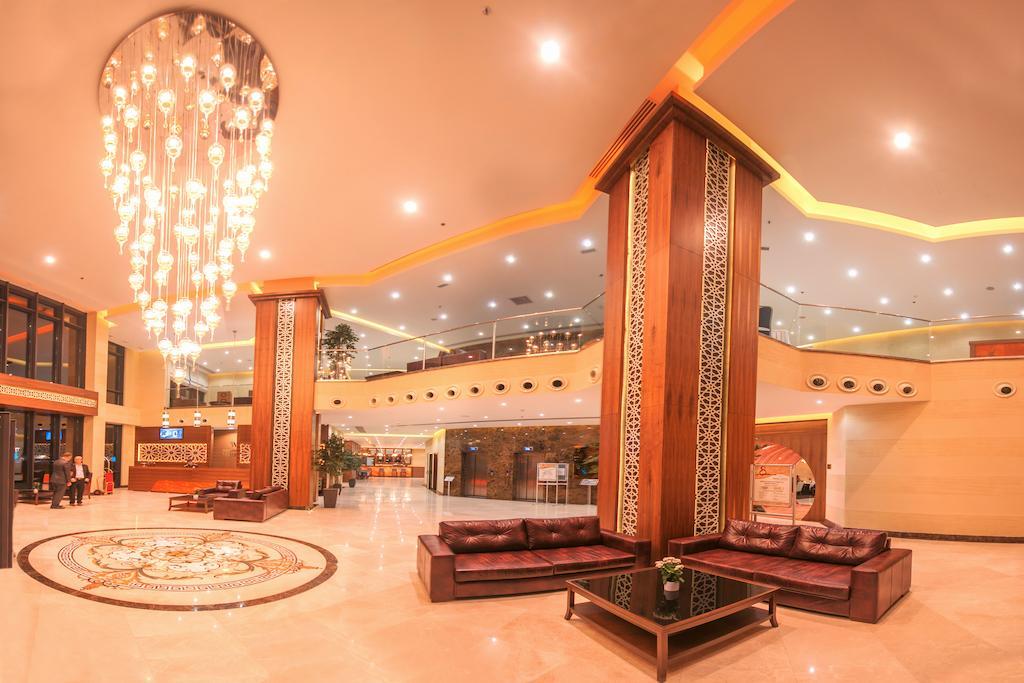 摩尔基酒店 埃迪尔内 外观 照片 Lobby