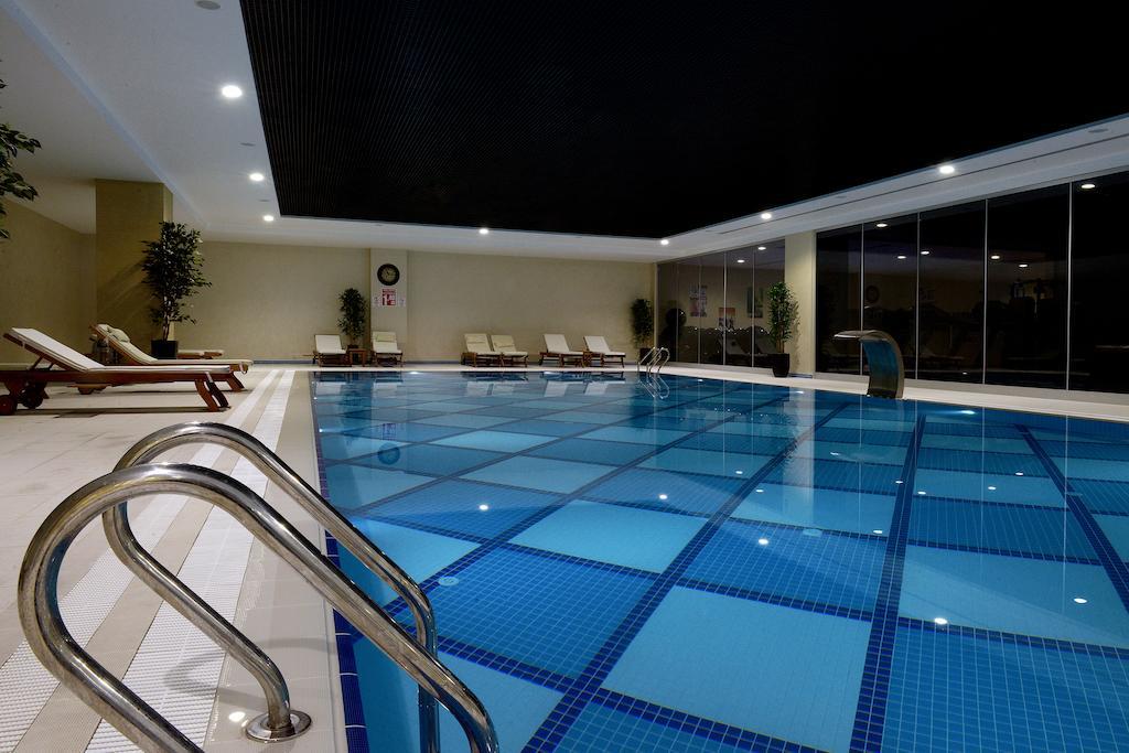 摩尔基酒店 埃迪尔内 外观 照片 Indoor pool
