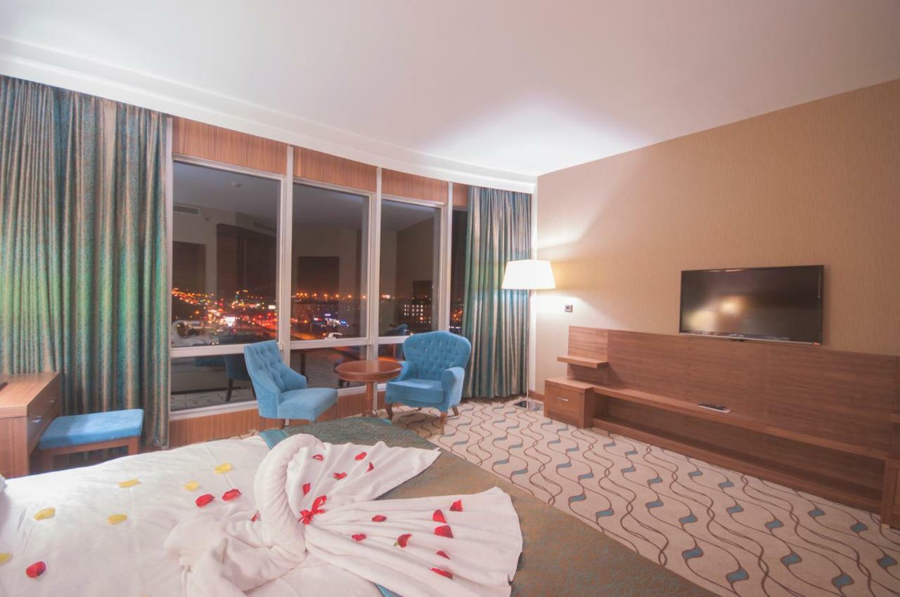 摩尔基酒店 埃迪尔内 外观 照片 A room at the hotel